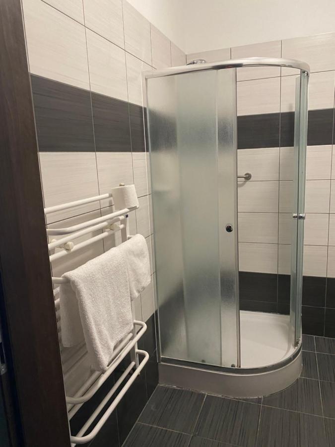 Hotel Kos Kosobudz エクステリア 写真
